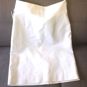 BRAND NEW White Antonio Melani skirt